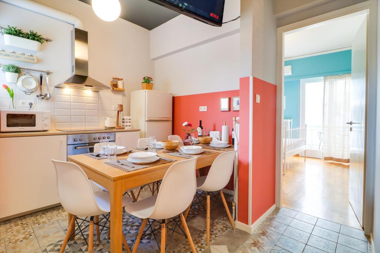 Spacious Central Flat☆3Min To Metro☆Ac|Netflix|Pc Athens Luaran gambar