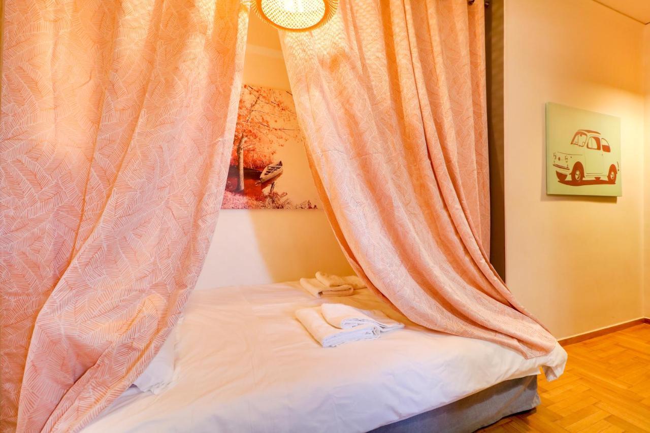 Spacious Central Flat☆3Min To Metro☆Ac|Netflix|Pc Athens Luaran gambar